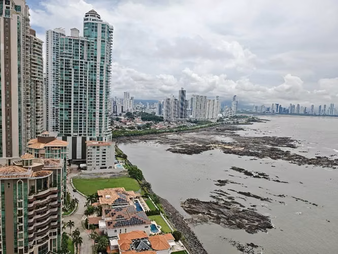 PH Grand Tower – Apartamento en Venta