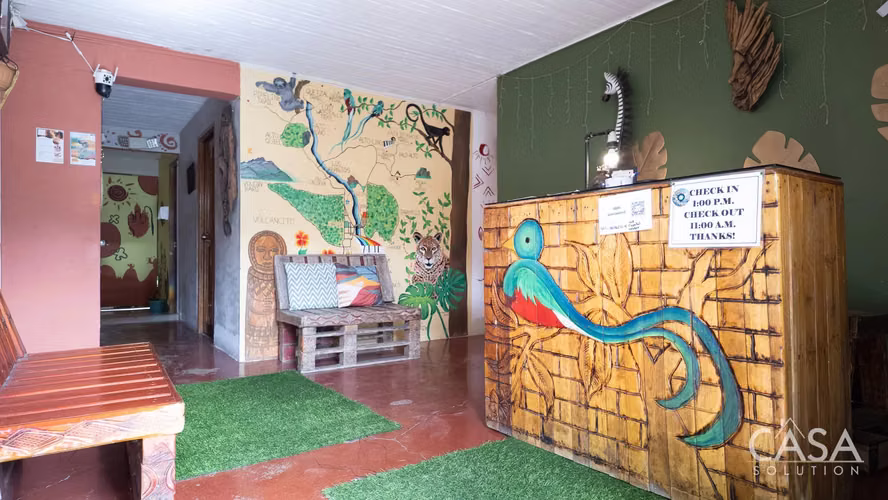 Propiedad En El Centro De Boquete Con Edificaciones Comerciales Y Residenciales En Venta