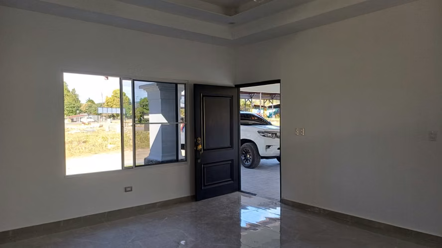 VENDO CASA NUEVA EN ALTO BOQUETE EN ESQUINA