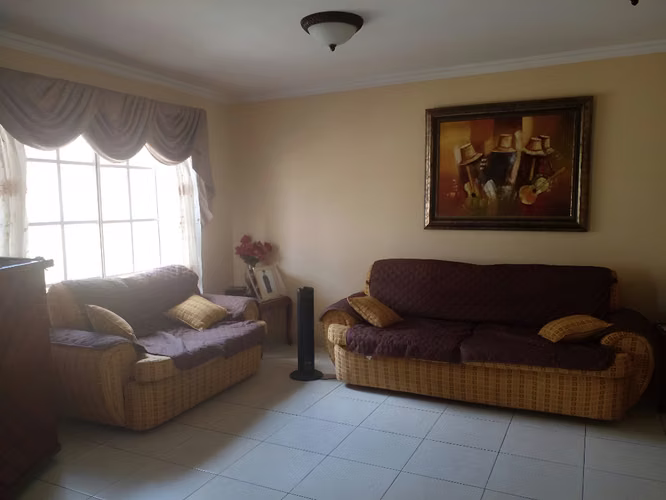 VENTA DE CASA DE ESQUINA DORADO SPRINGS CONDADO DEL REY