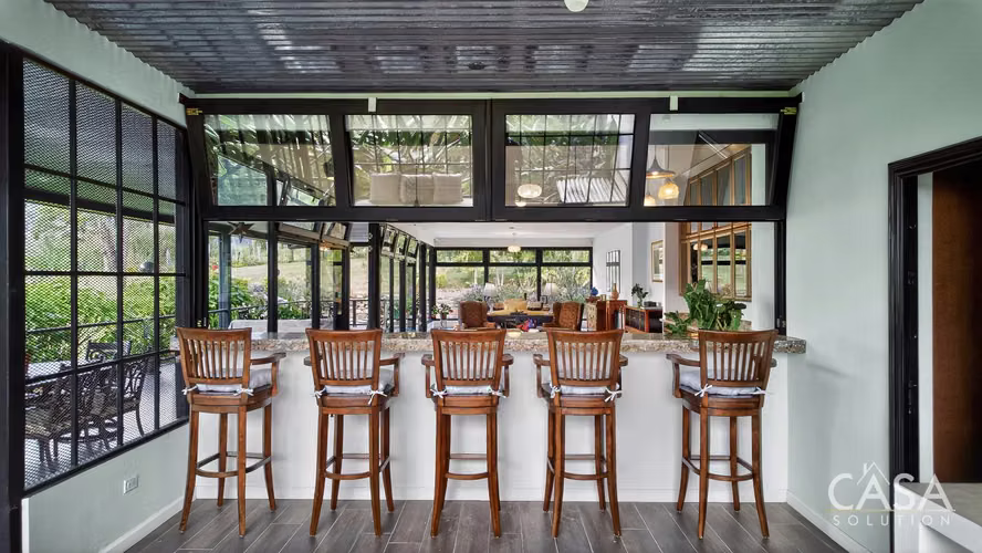 Finca Campestre De 5.5 Acres Con Múltiples Edificaciones En Venta Cerca De Boquete