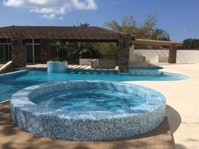 Melissa Foster Luxury vende/alquila apartamento en BARCOVENTO, San Carlos.