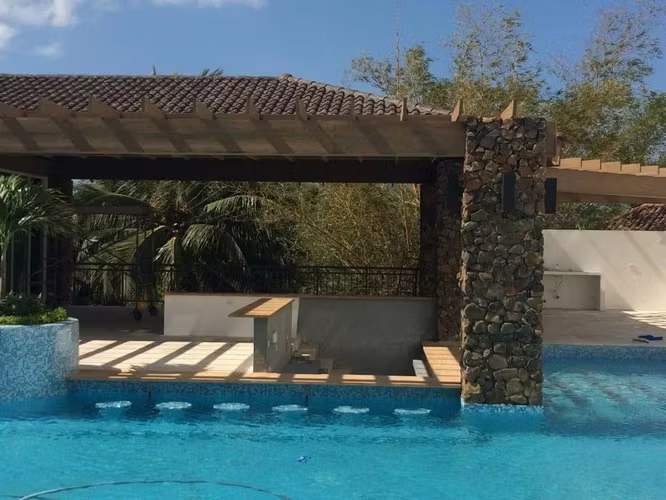 Melissa Foster Luxury vende/alquila apartamento en BARCOVENTO, San Carlos.