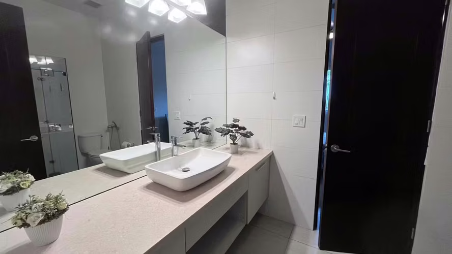 Melissa Foster Luxury vende/alquila apartamento en BARCOVENTO, San Carlos.