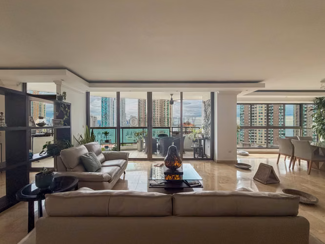 Apartamento en venta en Punta Pacífica Panamá – Amplio modelo de 3 habitaciones