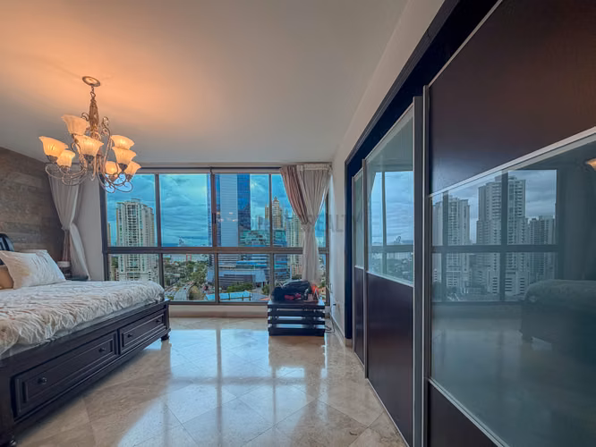 Apartamento en venta en Punta Pacífica Panamá – Amplio modelo de 3 habitaciones
