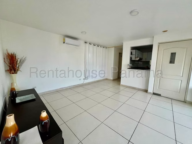 Apartment for Sale in Edison Park MDV26-281