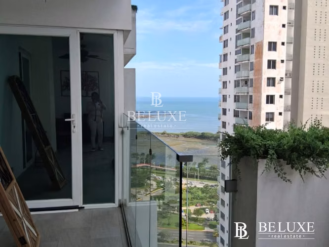 VENTA APARTAMENTO AMOBLADO PH 43 GREEN VIEW, BELLA VISTA (2)