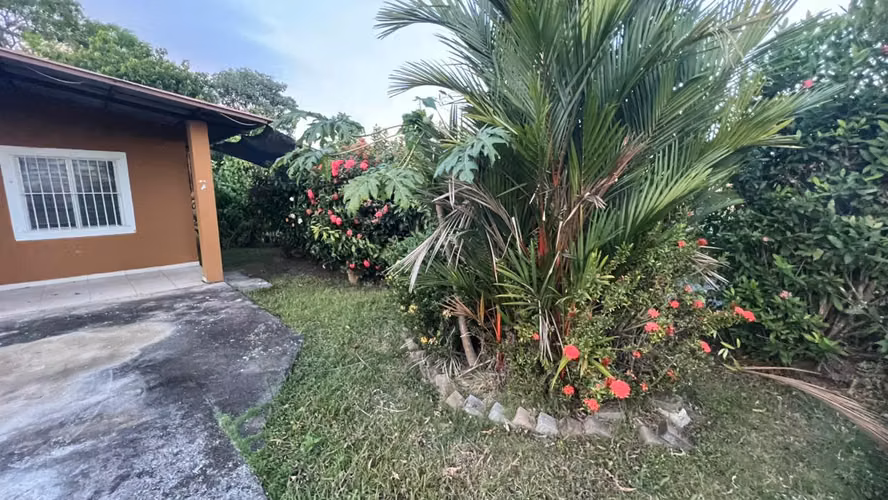 Banco vende casa en Urbanización Villa Clara – David, Chiriquí - Imagen 2