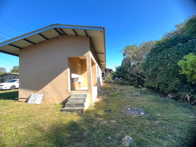Banco vende casa en Villa Esmeralda – Los Algarrobos, Dolega, Chiriquí