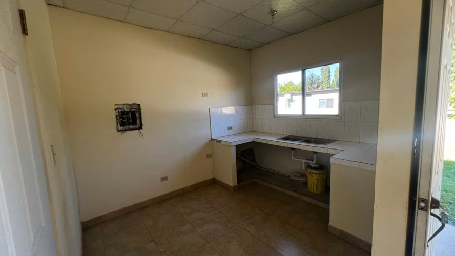 Banco vende casa en Villa Esmeralda – Los Algarrobos, Dolega, Chiriquí