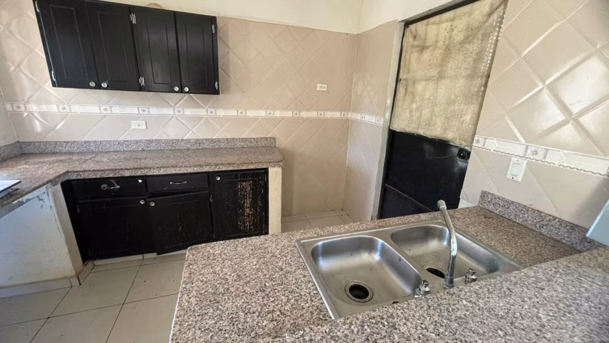 Banco vende casa en Urbanización Villa Nueva – Las Lomas, Dolega, Chiriquí - Imagen 4
