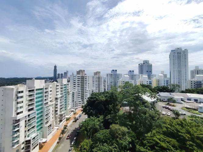 Apartamento en Venta en Plaza Edison – PH Majestic Gardens