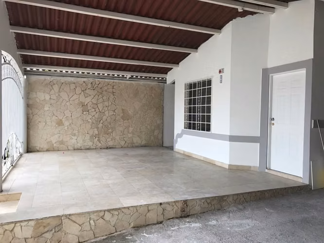 Casa en Bosque de Castilla El Crisol - 253m2 Construidos - 4 Rec y 4 Parkings