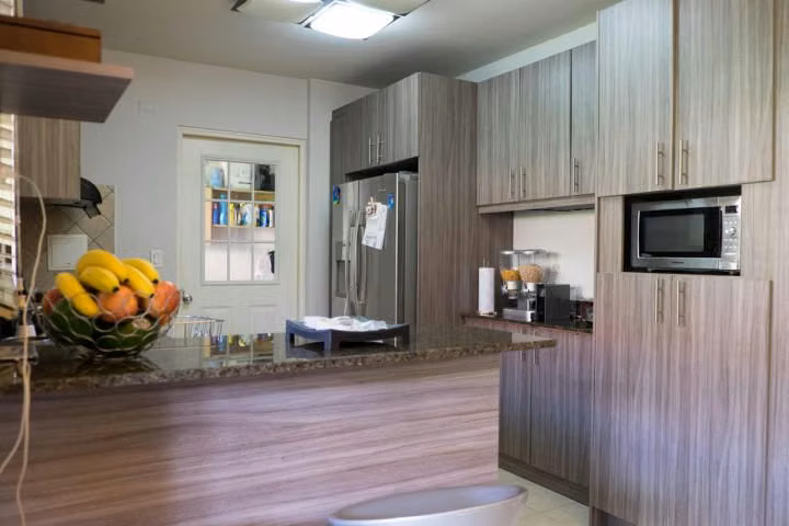 Atención Inversionistas. Se Vende casa en Residencial Versalles I - Juan Díaz.