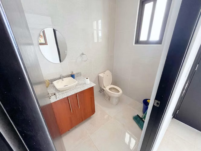 Se Alquila Casa Amoblada en Hacienda Country Club, Cerro Azul