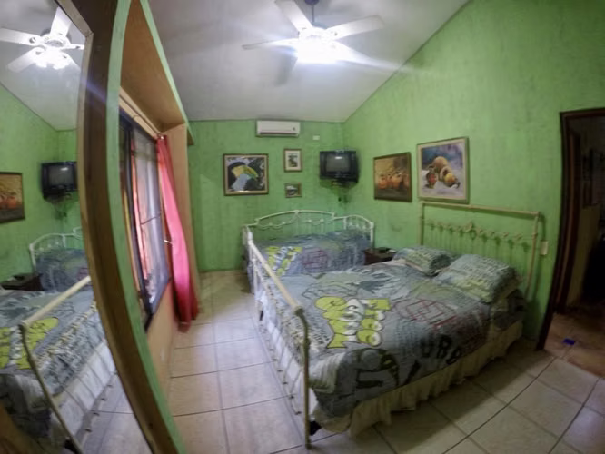 Casa de Playa en Coronado con Piscina Privada para 10 Personas