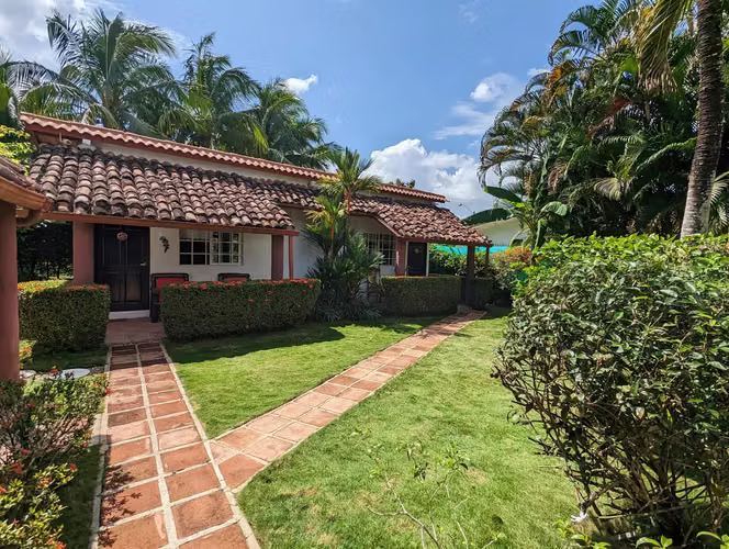 SANTA CLARA CASA CON NEGOCIO HOTELERO
