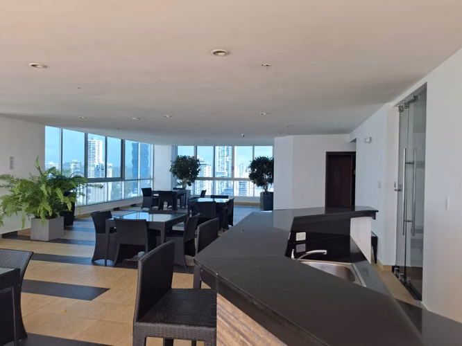 Venta de Apartamento en Avenida Balboa, PH Villa del Mar, 108m²