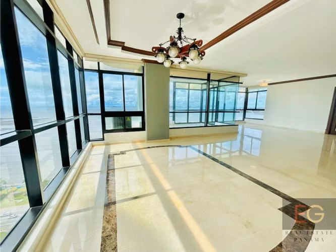 Se vende departamento en Avenida Balboa, Torres Miramar Plaza - Imagen 2