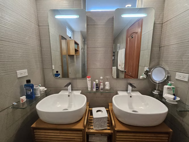 Se vende casa en Fuente del Fresno, Altos de Panamá
