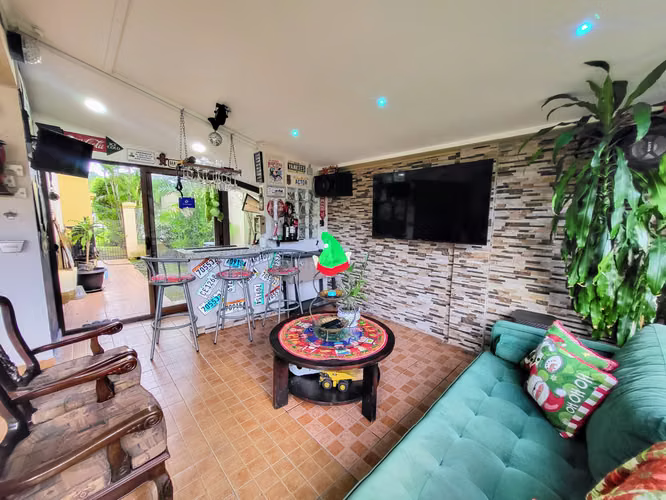 Se vende casa en Paseo Dorado, Condado del Rey