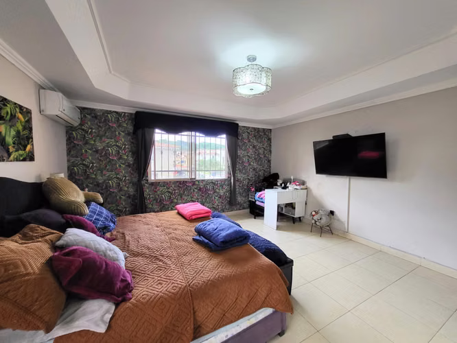 Se vende casa en Paseo Dorado, Condado del Rey