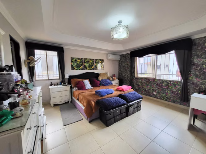 Se vende casa en Paseo Dorado, Condado del Rey