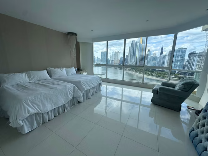 Venta de exclusivo apartamento con vista al mar en Península – Paitilla