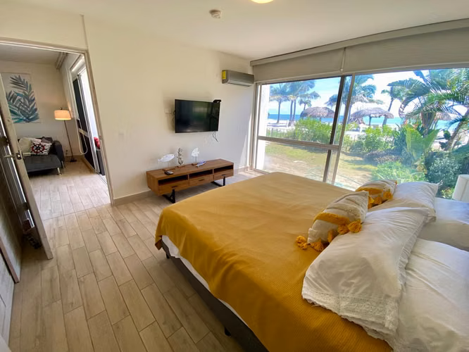 PLAYA CARACOL SANCTUARY APARTAMENTO PLANTA BAJA FRENTE AL MAR EN VENTA