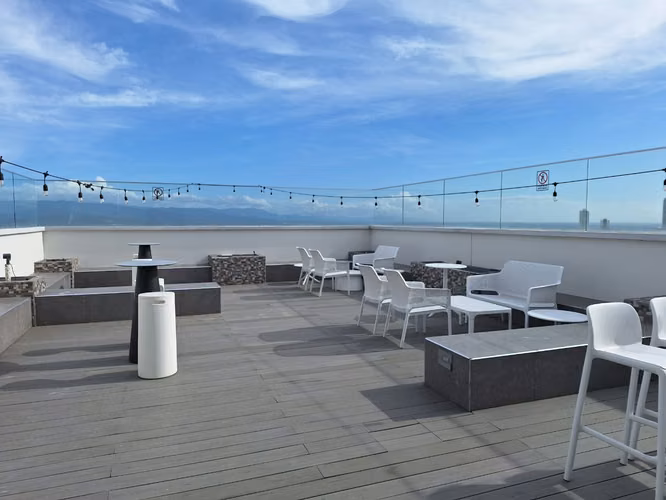 APARTAMENTO EN VENTA EN PH GREEN VIEW SANTA MARIA, 3 REC