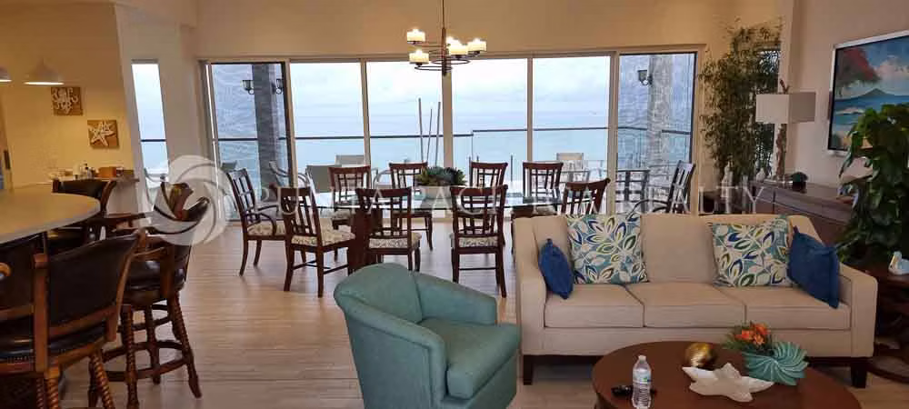 En Venta | Penthouse Frente al Mar con Vistas Panorámicas | En P.H. Olas del Mar | Playa Caracol