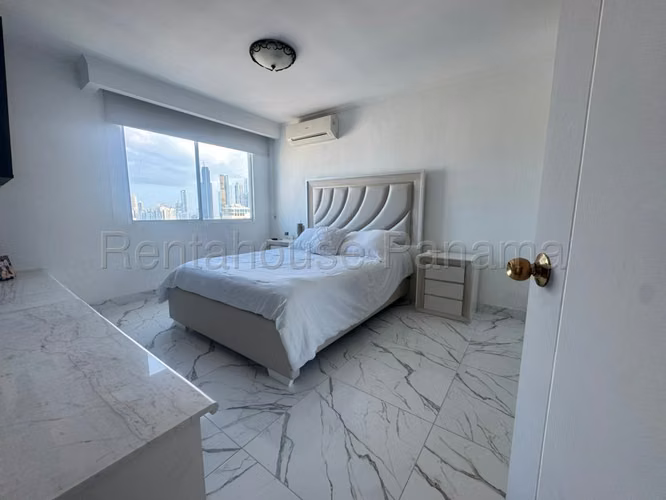 Vendo Apartamento Espectacular en PH Marquis Tower, El Cangrejo 26-5600GG