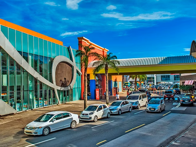 VENTA LOCAL CENTRO COMERCIAL ALBROOK MALL  CV