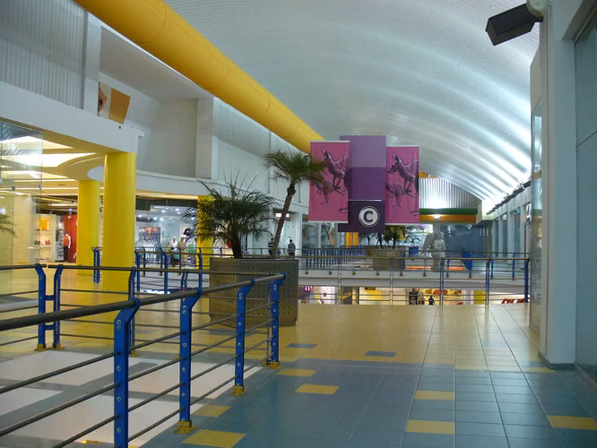 VENTA LOCAL CENTRO COMERCIAL ALBROOK MALL  CV