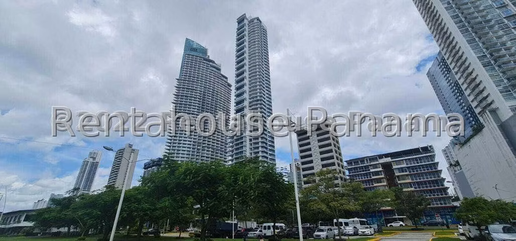 Vendo Apartamento Espectacular en PH Sky Residences, Avenida Balboa 26-5637GG