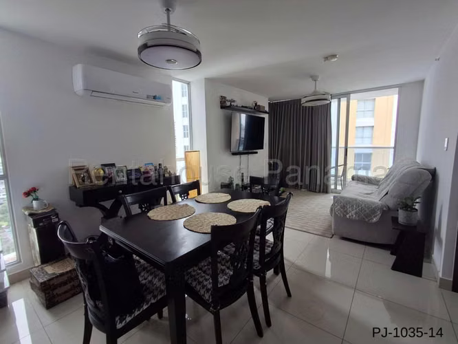 Venta de apartamento en Carrasquilla CF26-1981