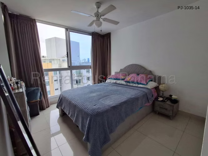 Venta de apartamento en Carrasquilla CF26-1981