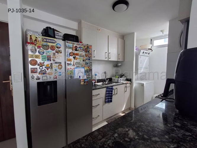 Venta de apartamento en Carrasquilla CF26-1981