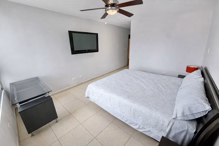 PH Sol Marina | 240m² amoblado | Piso alto | $389,000
