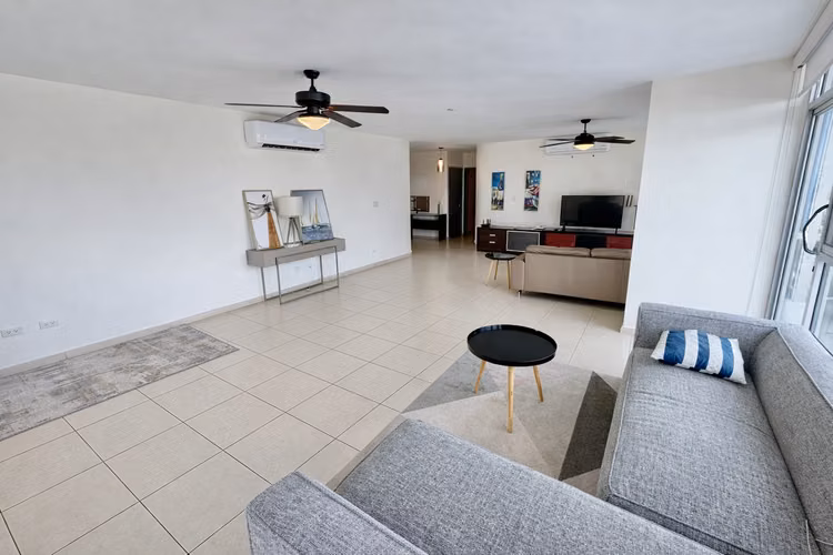 PH Sol Marina | 240m² amoblado | Piso alto | $389,000