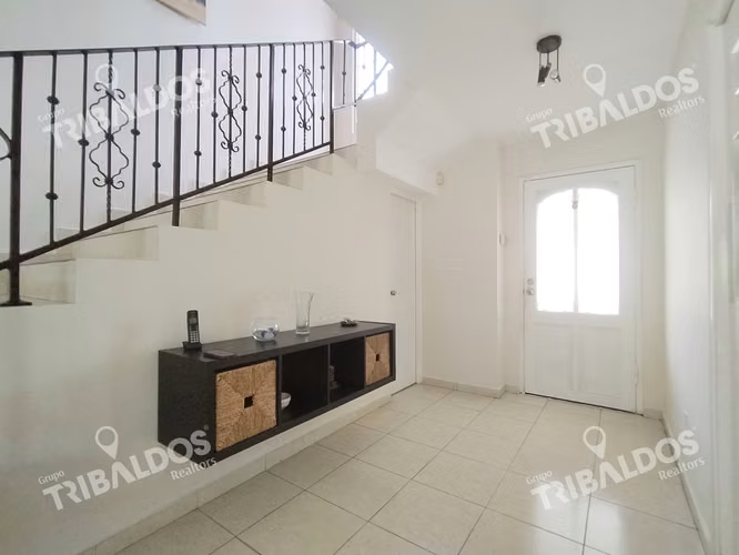 VENTA DE CASA ADOSADA EN  VILLA DE LAS AZORES EN VILLA LUCRE