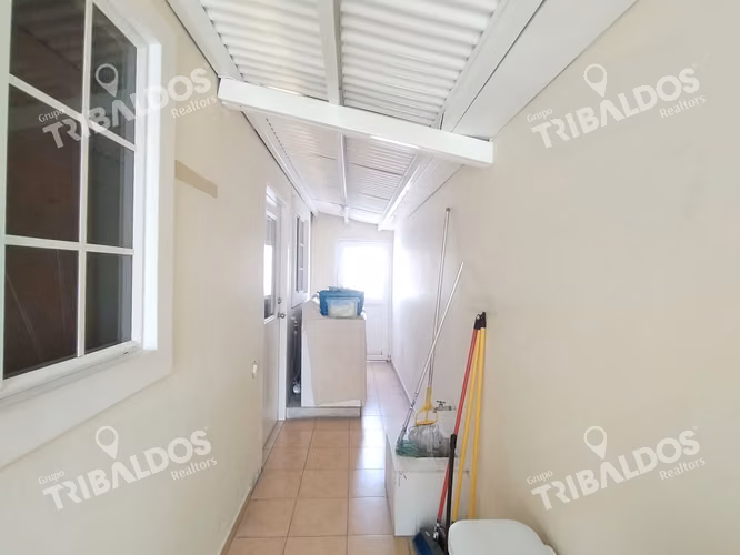 VENTA DE CASA ADOSADA EN  VILLA DE LAS AZORES EN VILLA LUCRE