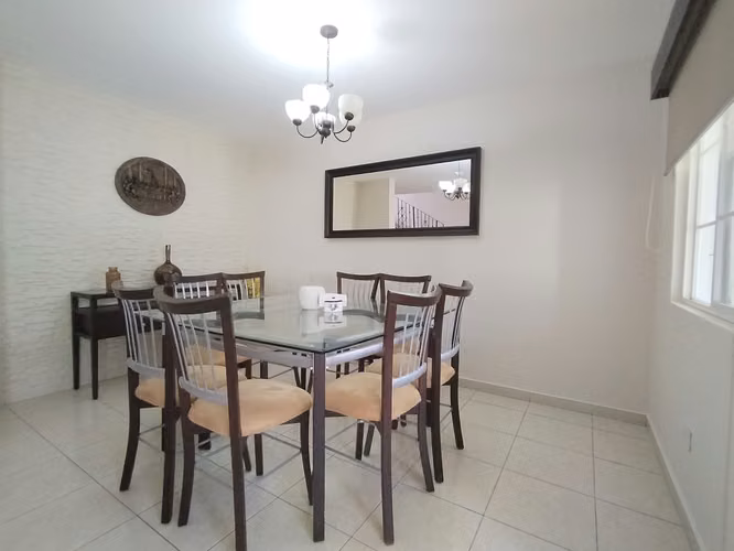 VENTA DE CASA ADOSADA EN  VILLA DE LAS AZORES EN VILLA LUCRE