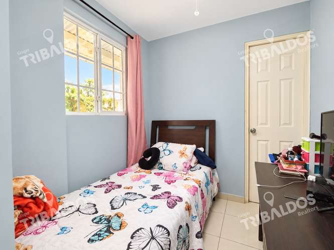 VENTA DE CASA ADOSADA EN  VILLA DE LAS AZORES EN VILLA LUCRE