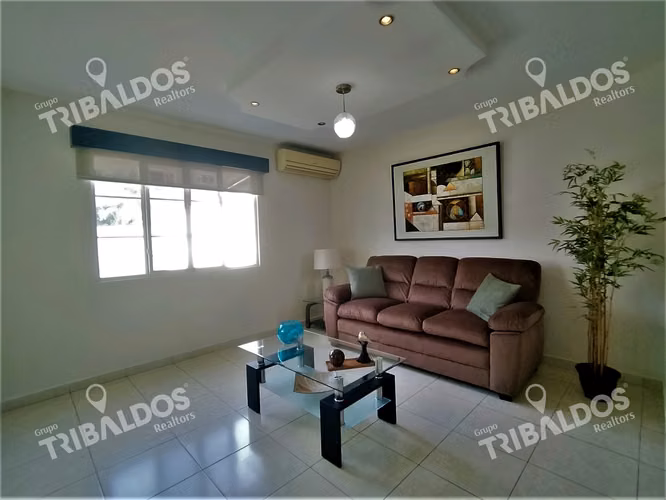 VENTA DE CASA ADOSADA EN  VILLA DE LAS AZORES EN VILLA LUCRE