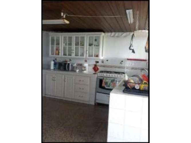 LAS CUMBRES / CIUDAD BOLIVAR /  405M2 / 4 HABITACION / 2 BAÑOS TERRAZA