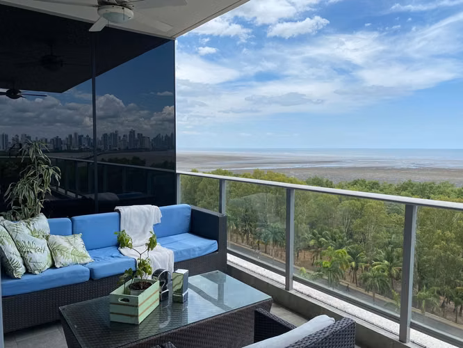 Venta de Apartamento en Costa del Este – PH Regalia
