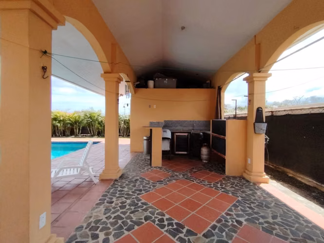 Casa Espaciosa y Como Nueva en Chame