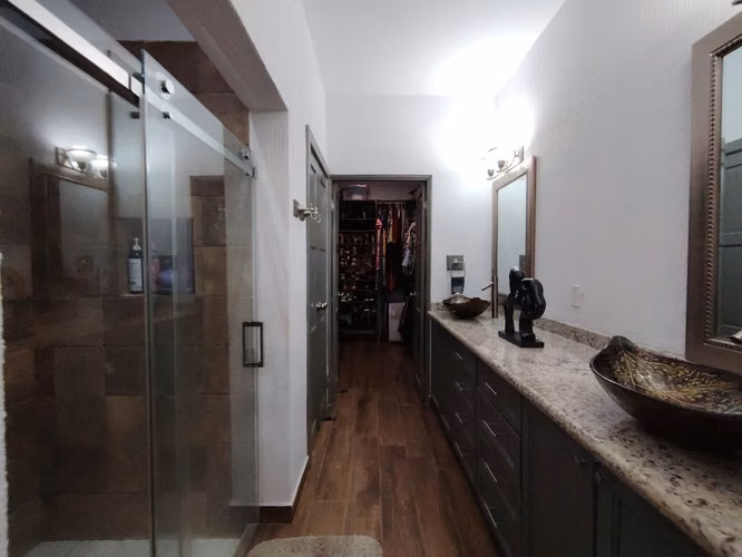 Casa Espaciosa y Como Nueva en Chame